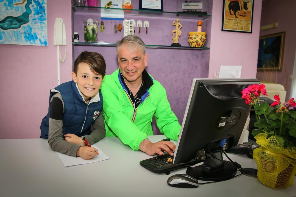 Agriturist Soleluna Caltagirone Kültér fotó